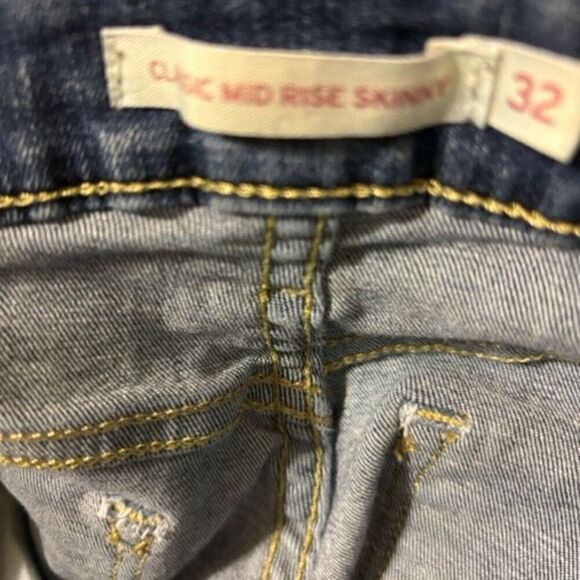 Levi’s Size 32 Classic Mid Rise Skinny Jeans - Picture 4 of 9